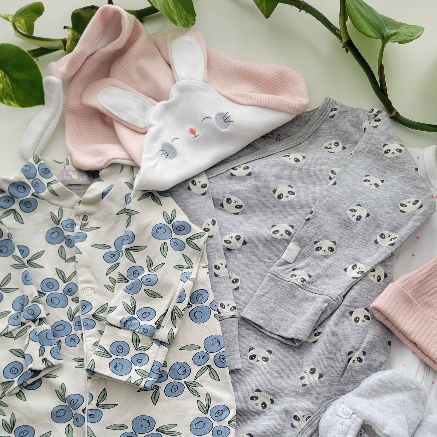 Newborn pink bundle - 7 items