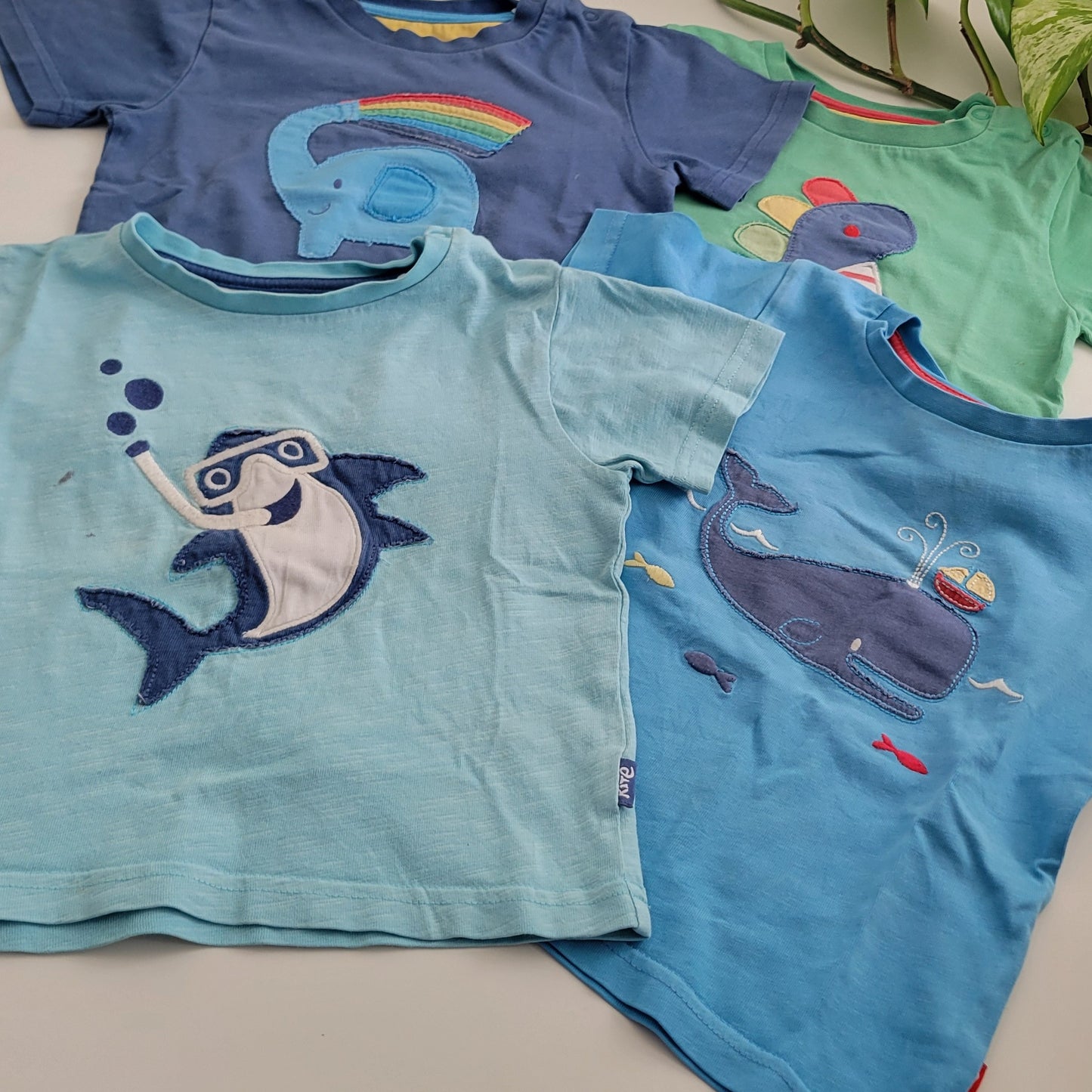 Animal tees bundle - 4 items