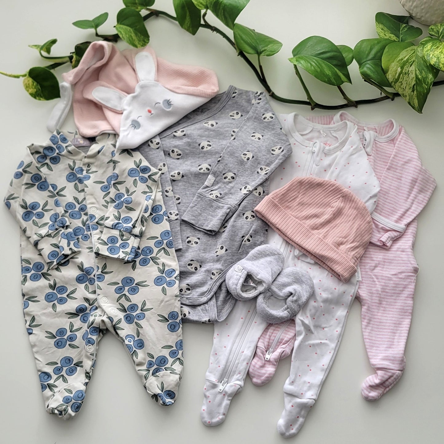 Newborn pink bundle - 7 items