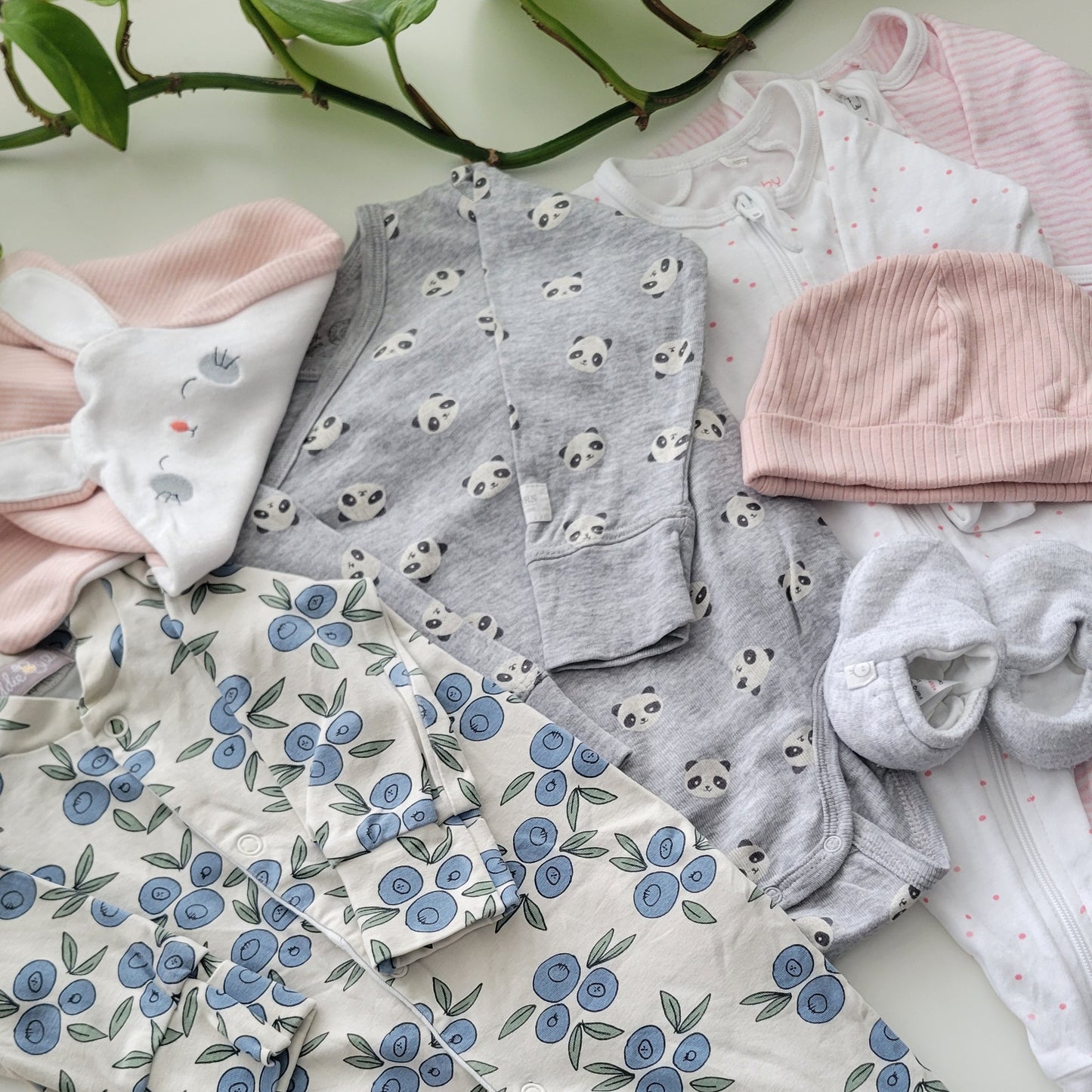 Newborn pink bundle - 7 items
