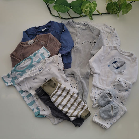 Space baby bundle - 11 items