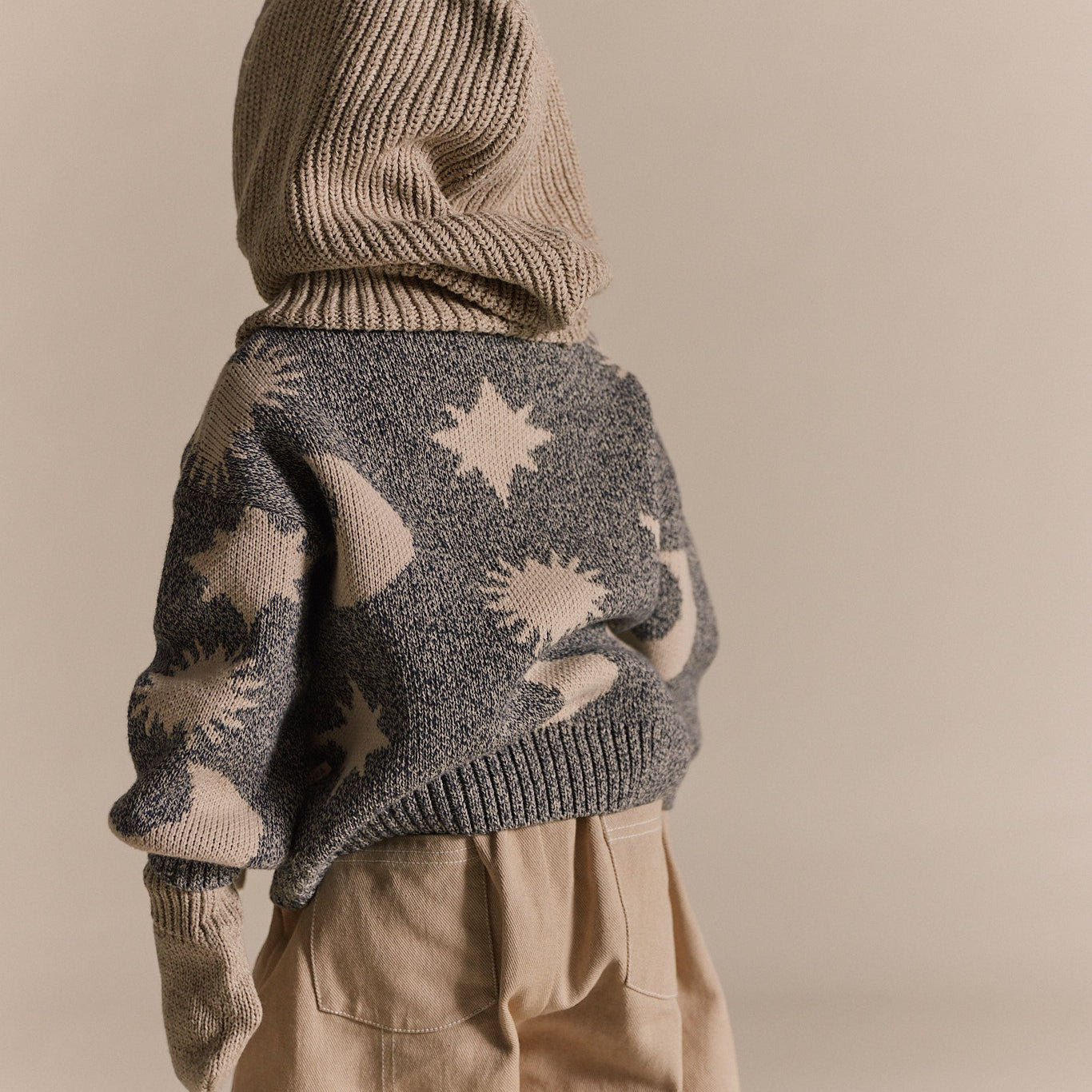 Cozmo midnight sweater