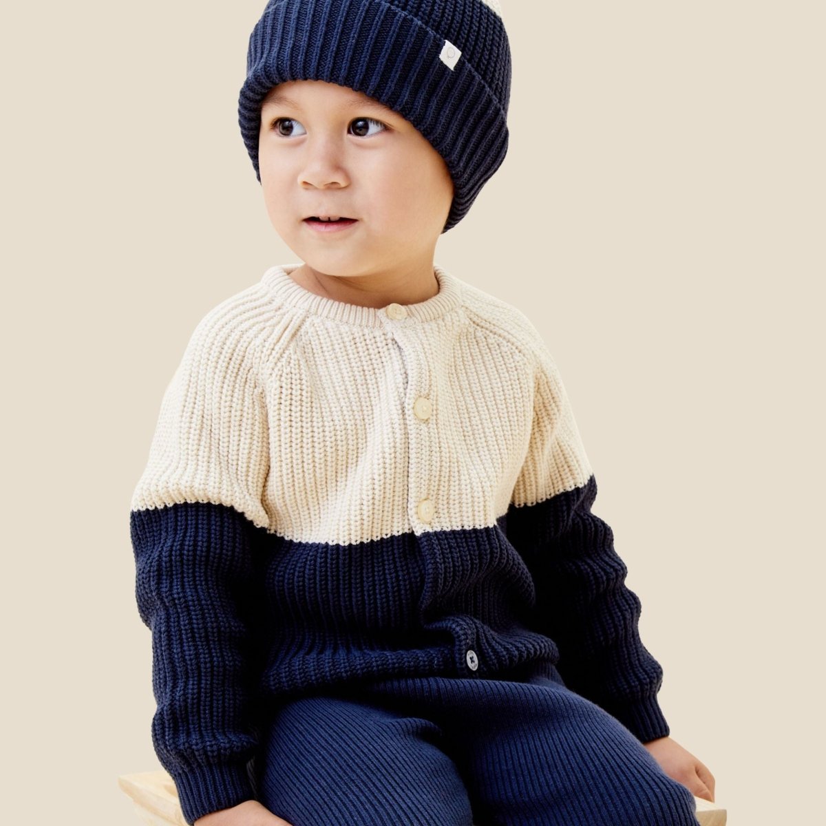 Chunky knit colourblock cardigan - oat and navy - Borro - rent baby kids clothes