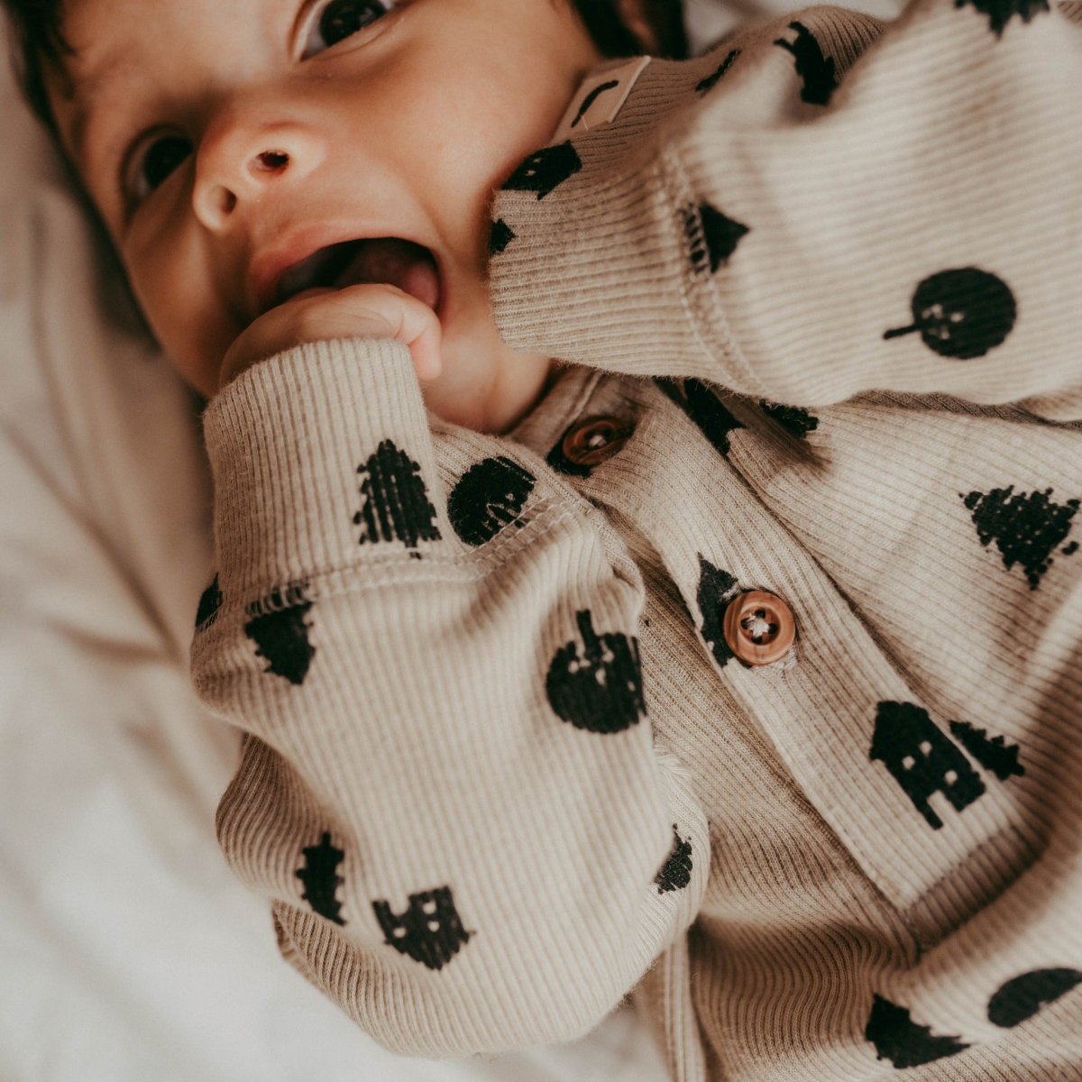 Forest bear playsuit - Borro - rent baby kids clothes