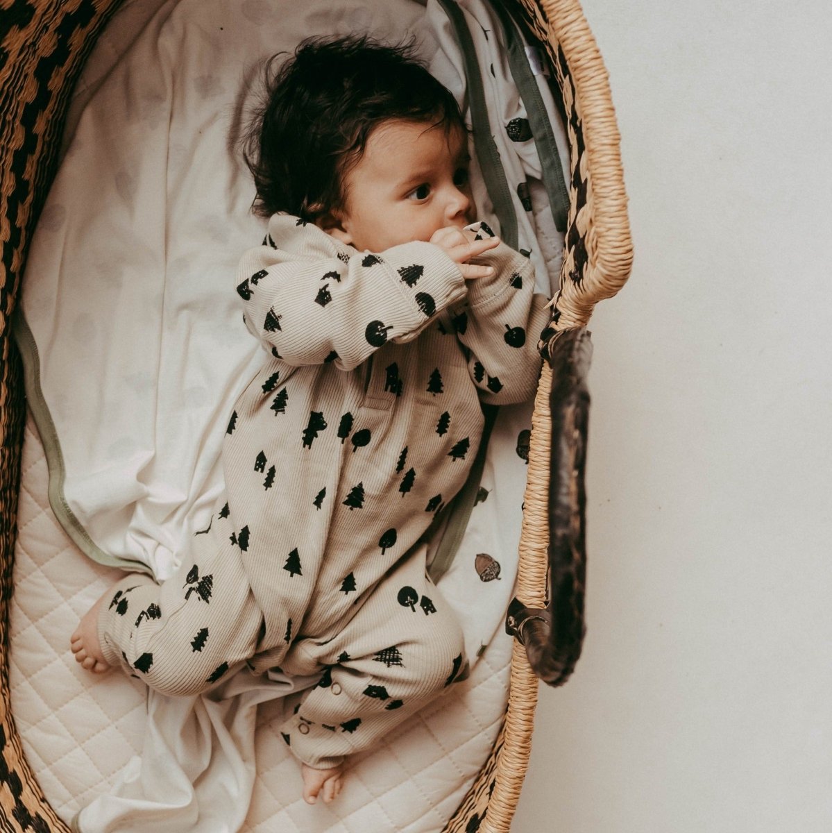 Forest bear playsuit - Borro - rent baby kids clothes