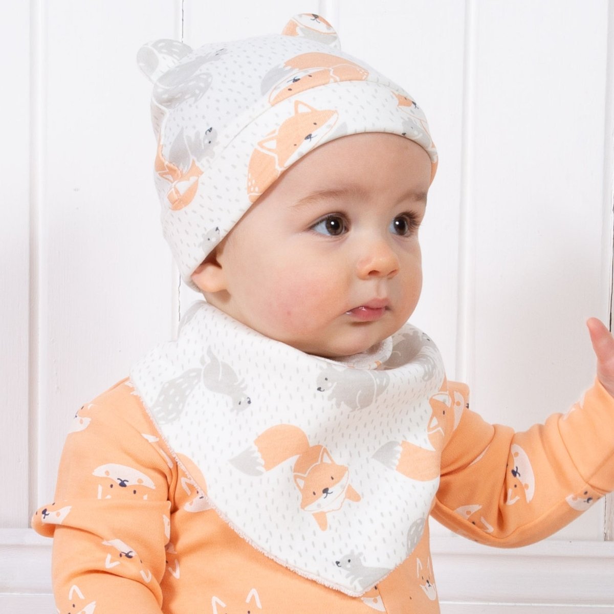 Fox and squirrel hat - Borro - rent baby kids clothes