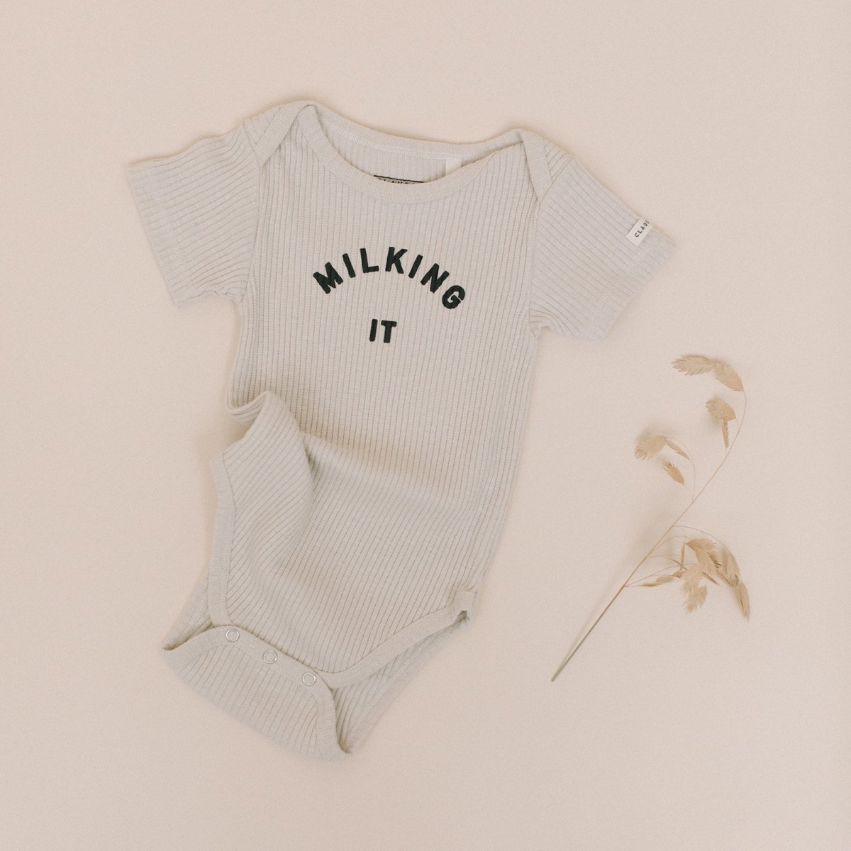 Milking it short sleeve bodysuit - oat - Borro - rent baby kids clothes