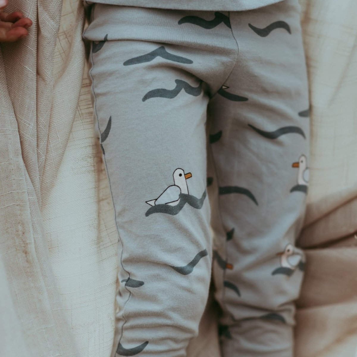 Seagull leggings - Borro - rent baby kids clothes