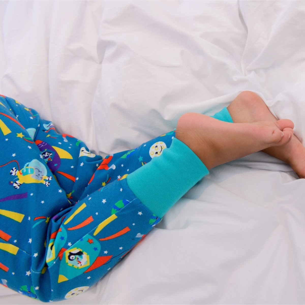 Space pyjamas - Borro - rent baby kids clothes