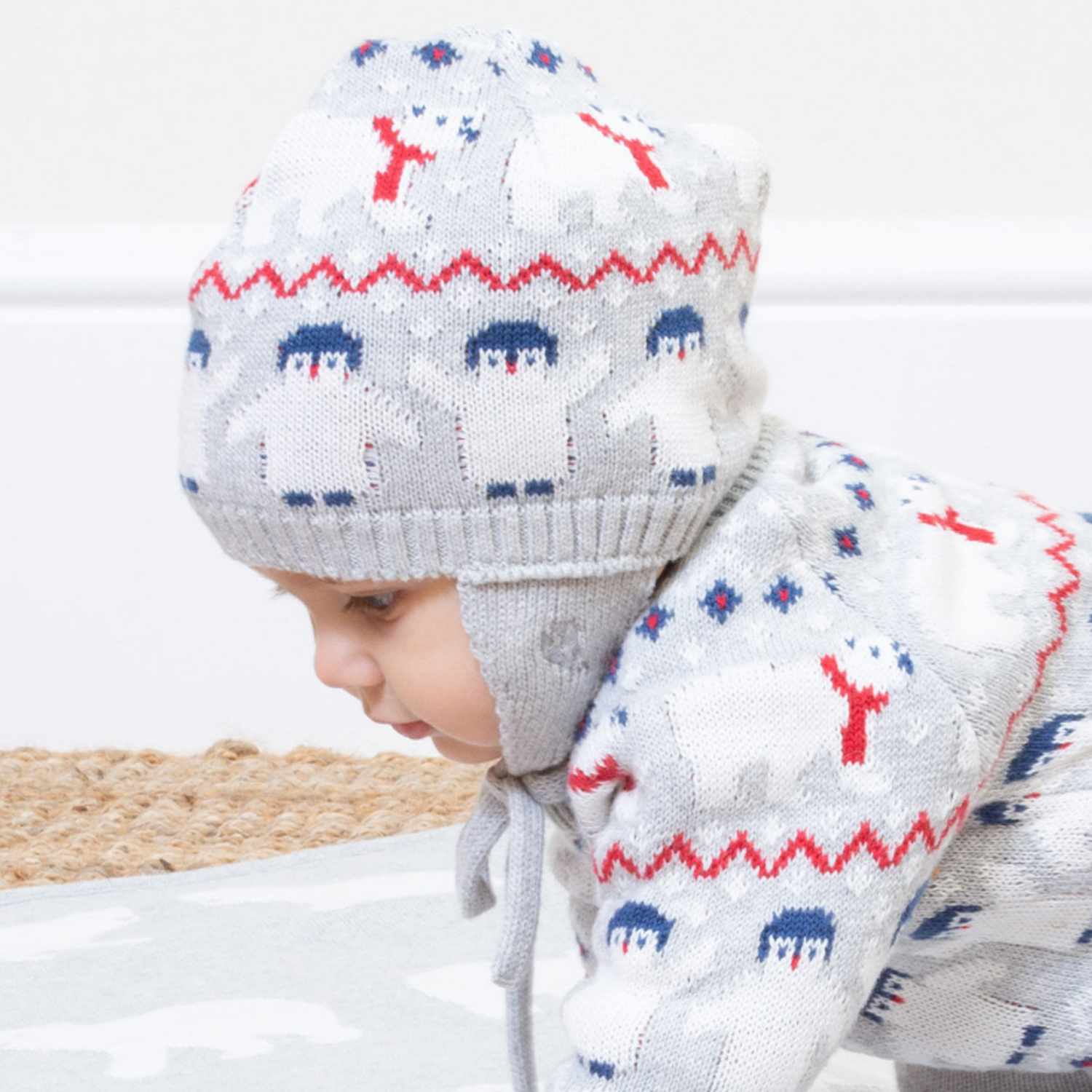 Polar pals knit hat baby2